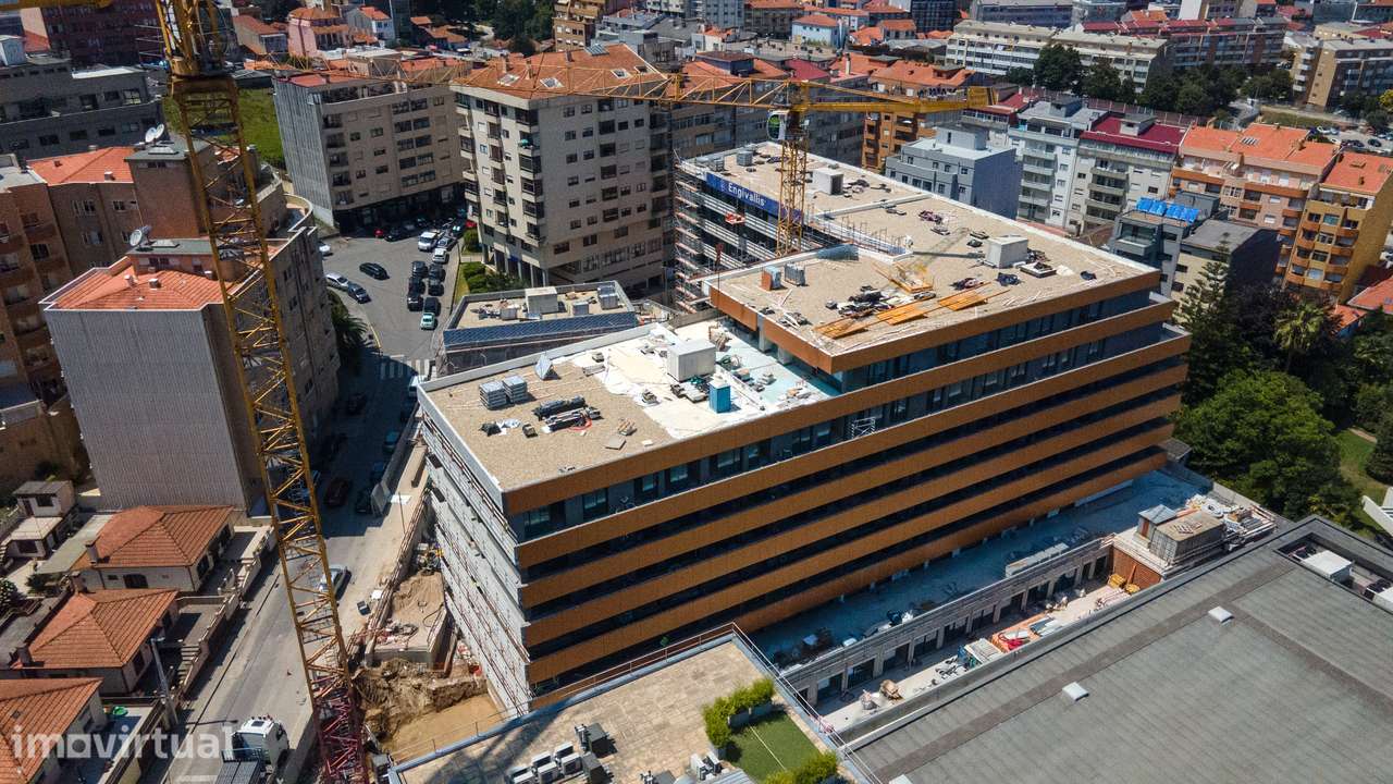 Apartamento T1 com garagem e varanda - CO - Grande imagem: 2/12