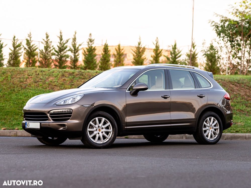 Porsche Cayenne 3.0 L V6 - 16