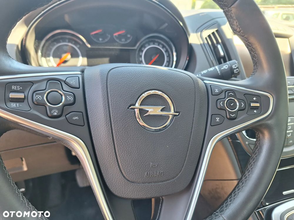 Opel Insignia 2.0 Turbo 4x4 Edition - 23