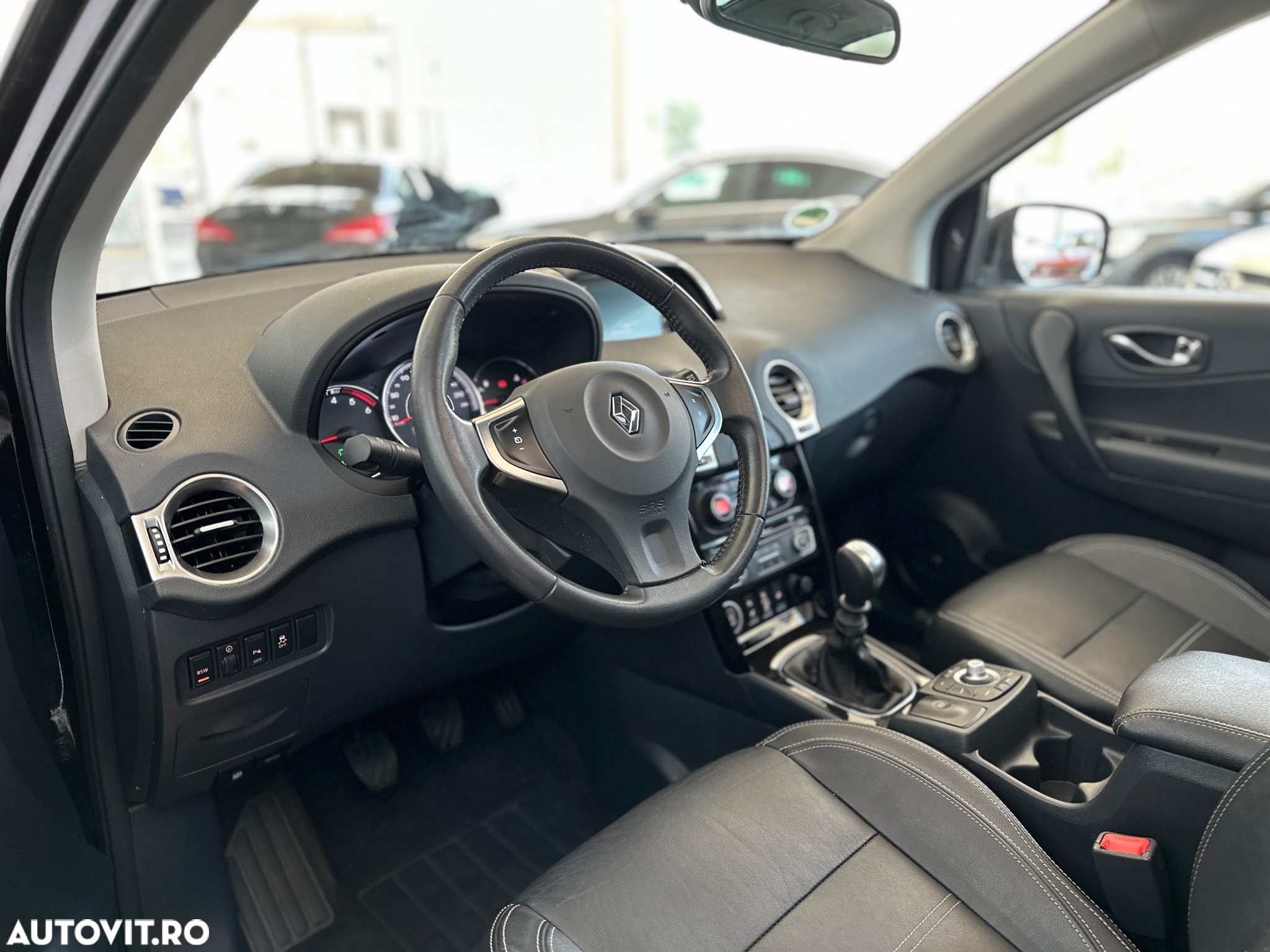 Renault Koleos dCi 150 FAP 4x4 Night and Day - 17