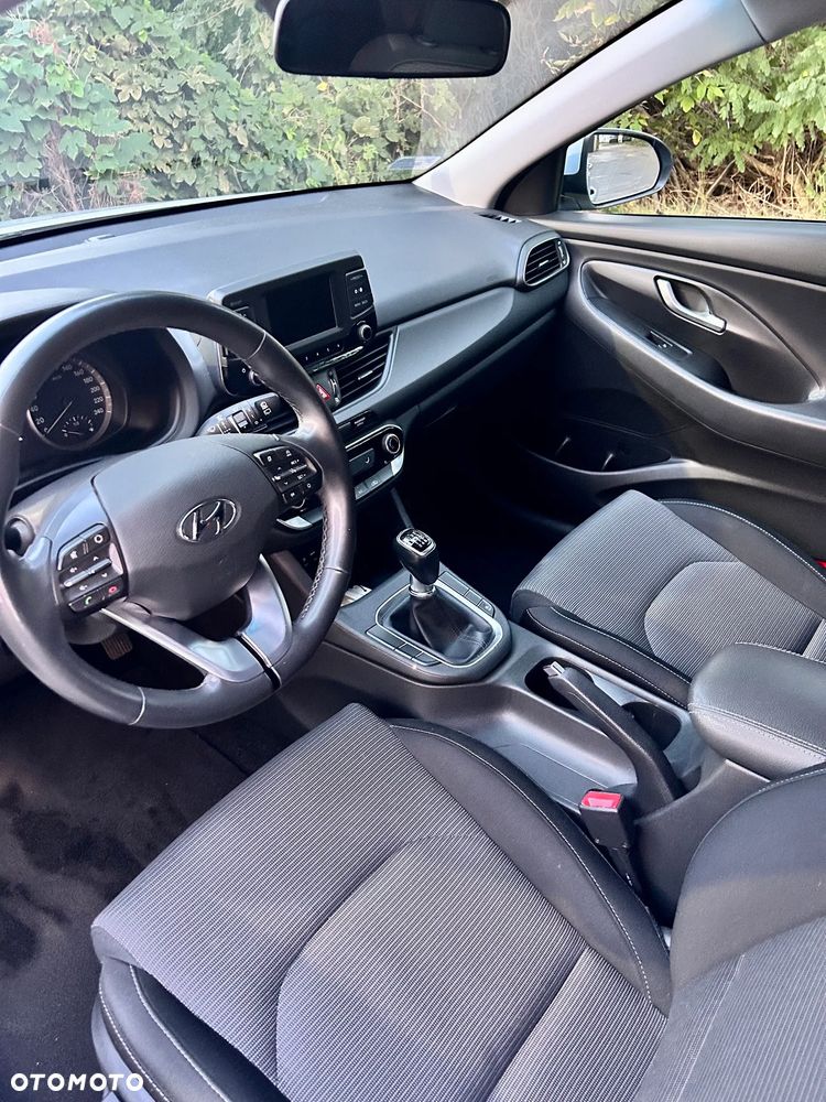 Hyundai i30 1.4 Classic + - 12