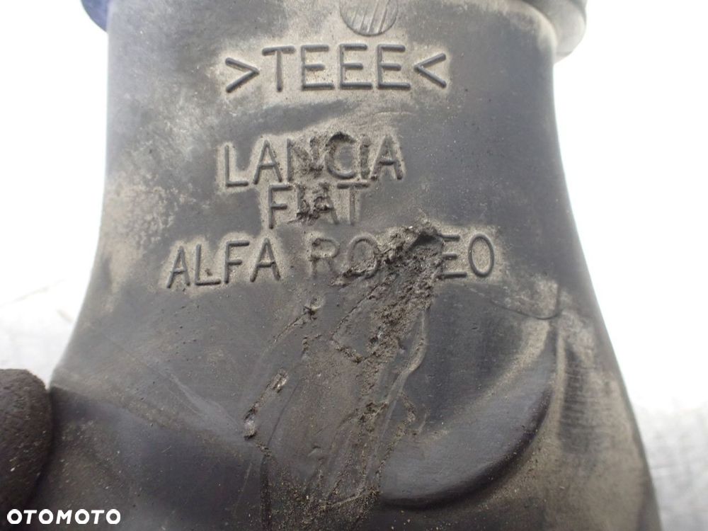 PRZEWÓD POWIETRZA FIAT PUNTO EVO 1.3MJET 51877463 - 7