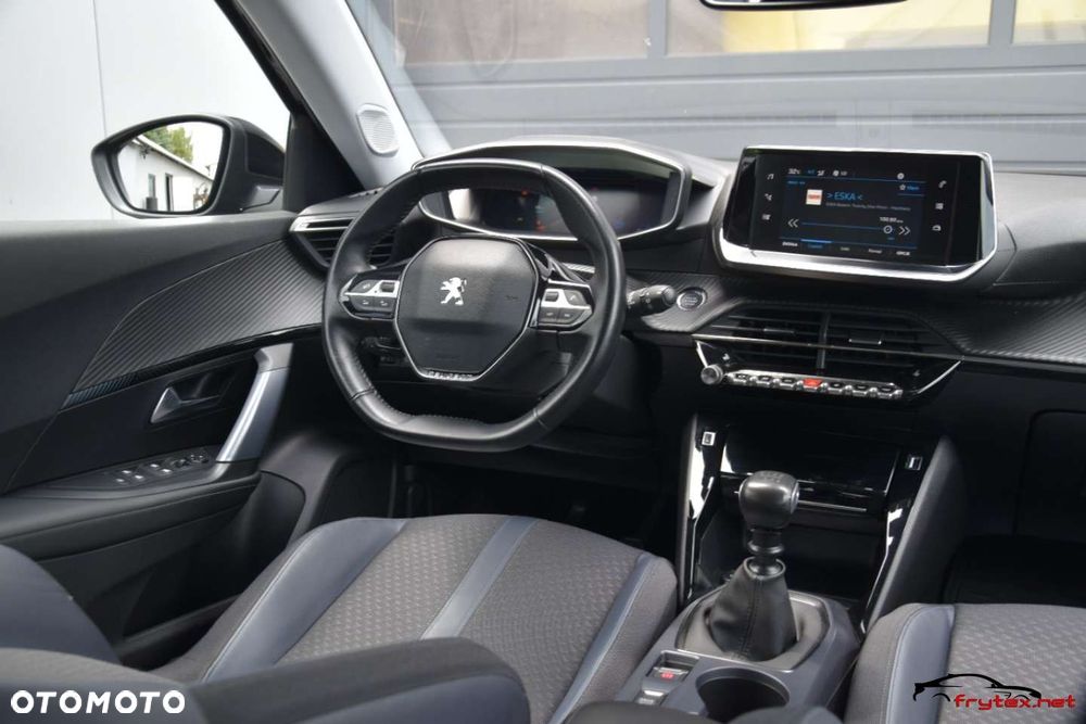 Peugeot 2008 - 25