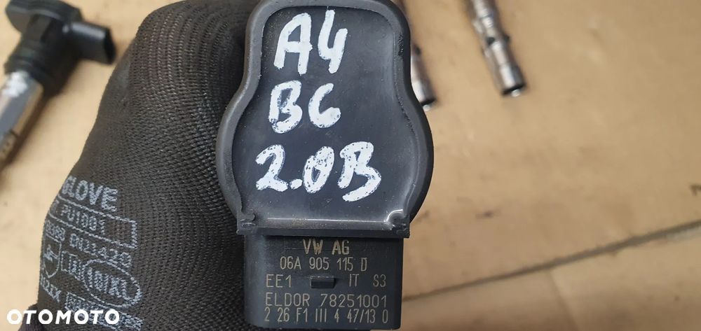 1szt. Cewka zapłonowa Audi A4 B6 2.0 FSI 06A905115D - 6