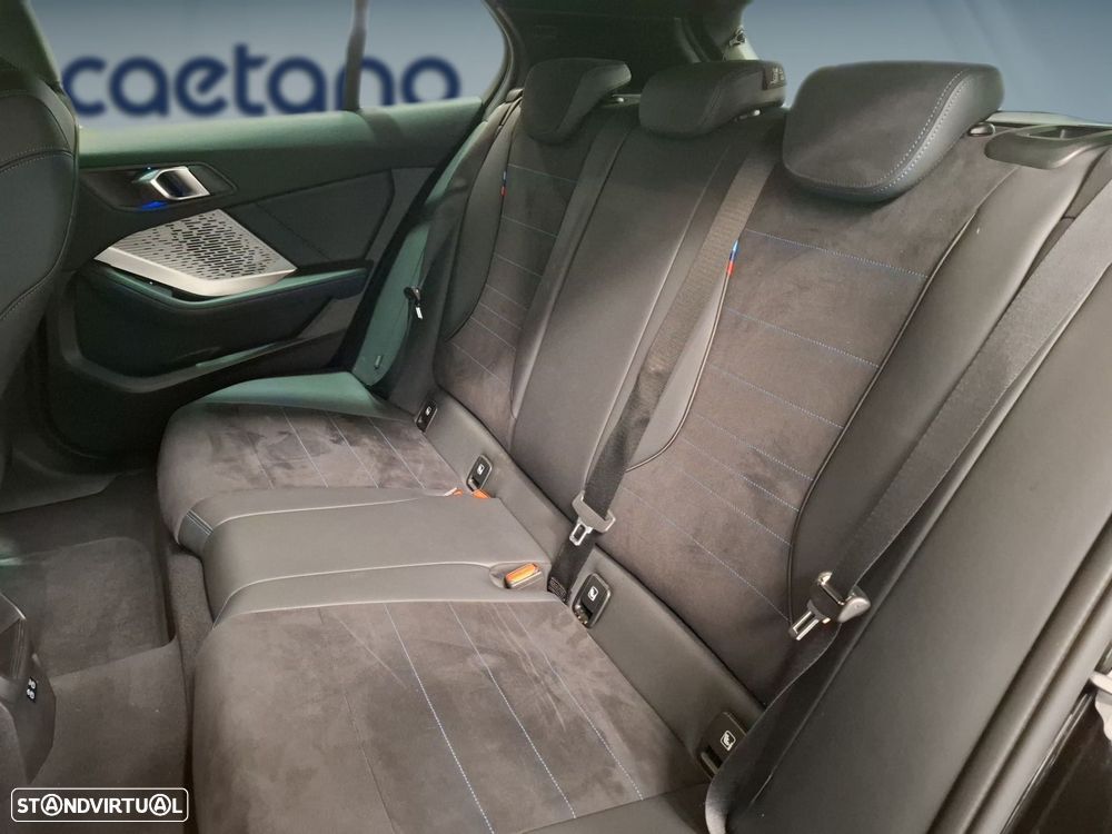 BMW 116 Pack Desportivo M — fotografia 14