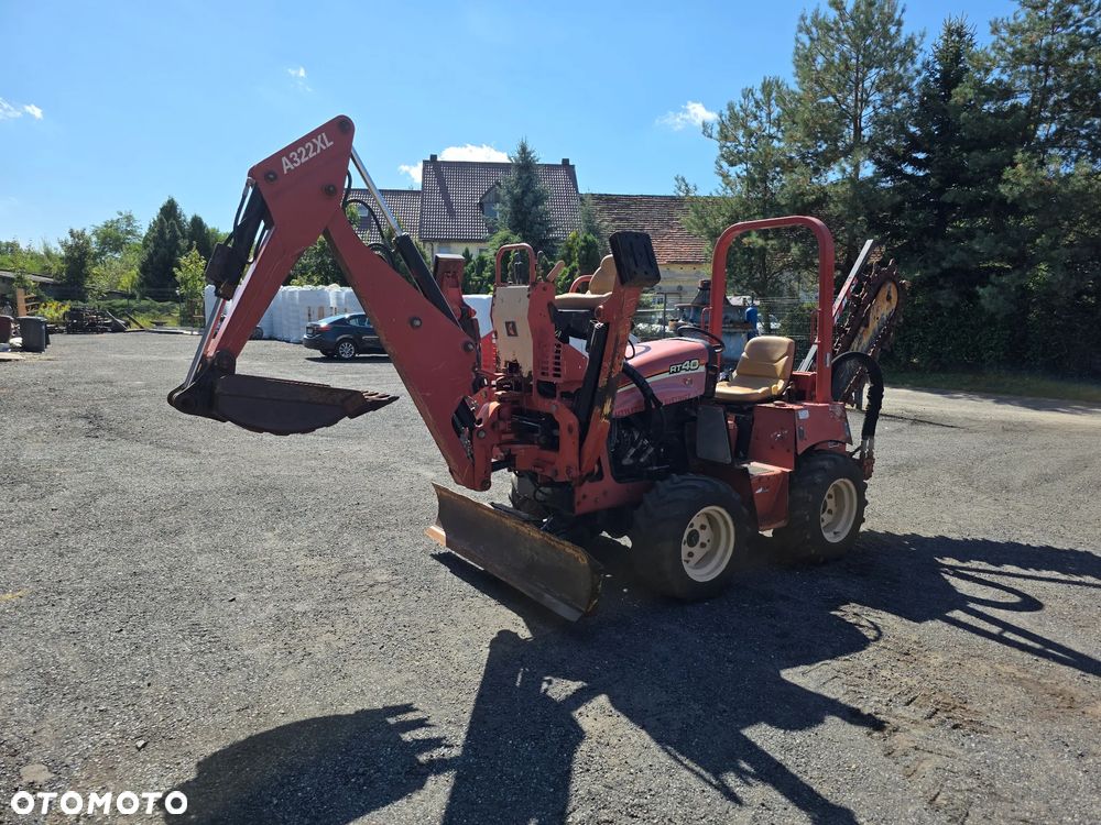 Ditch Witch RT40 - 23