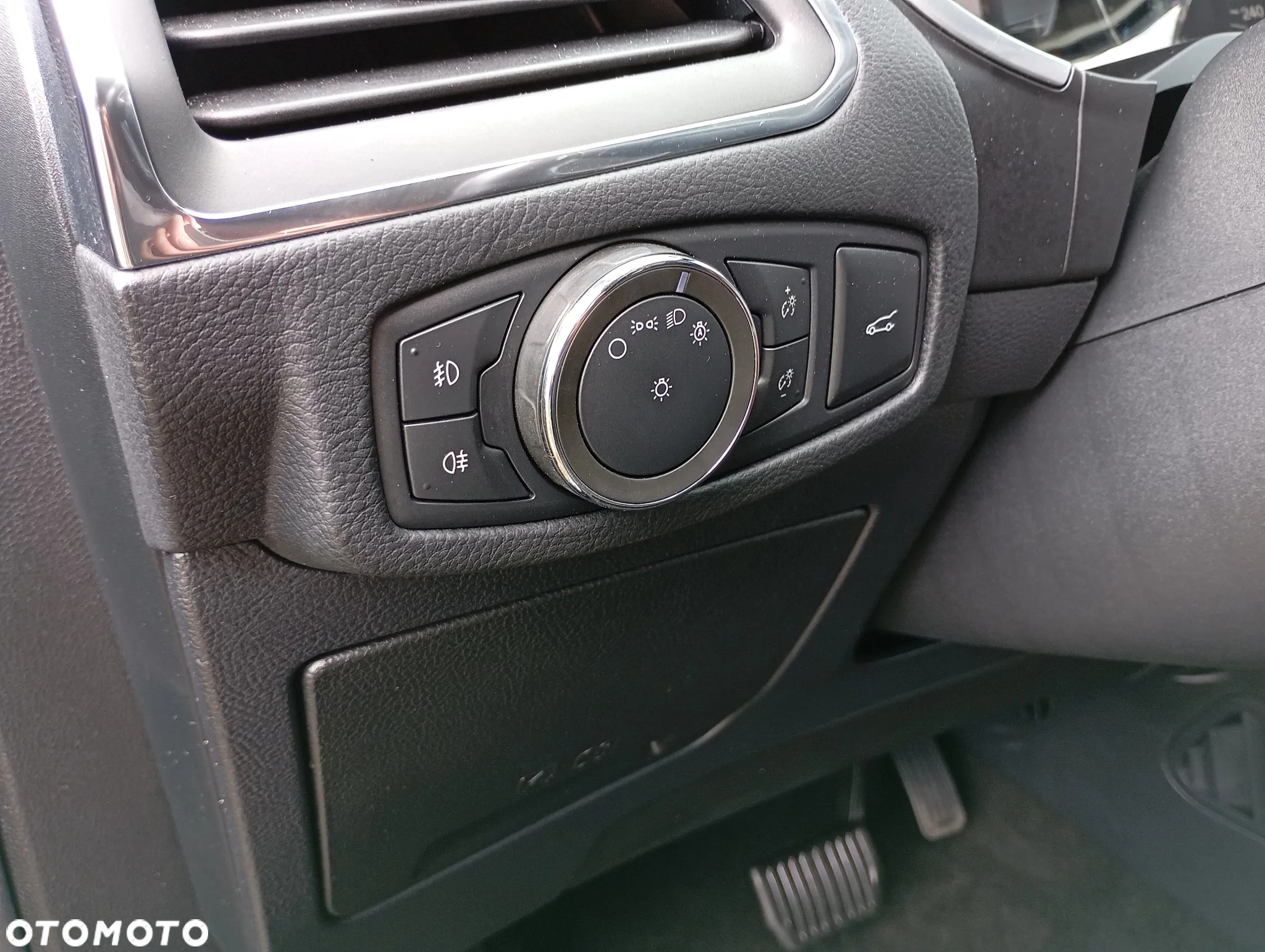 Ford S-Max 2.0 TDCi Bi-Turbo Titanium PowerShift - 15