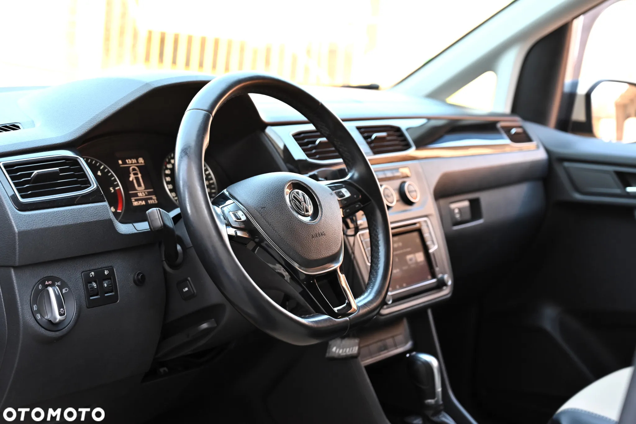 Volkswagen Caddy - 23
