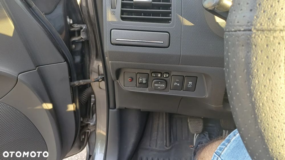 Toyota Auris 1.6 Edition - 9