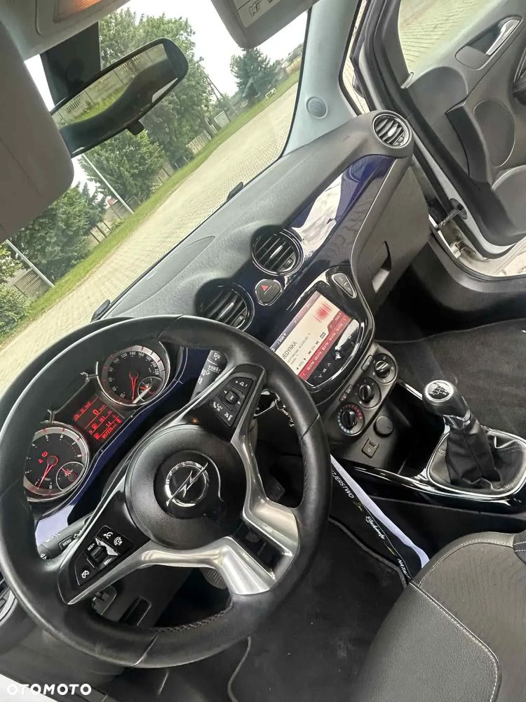 Opel Adam 1.2 - 9