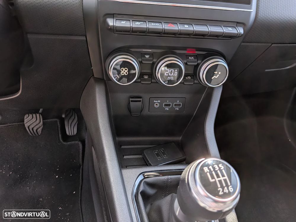 Renault Clio TCe 90 BUSINESS EDITION - 26