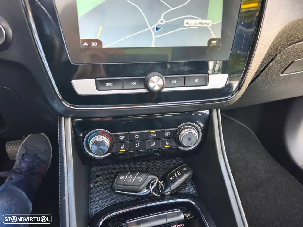 MG ZS EV Luxury - 16