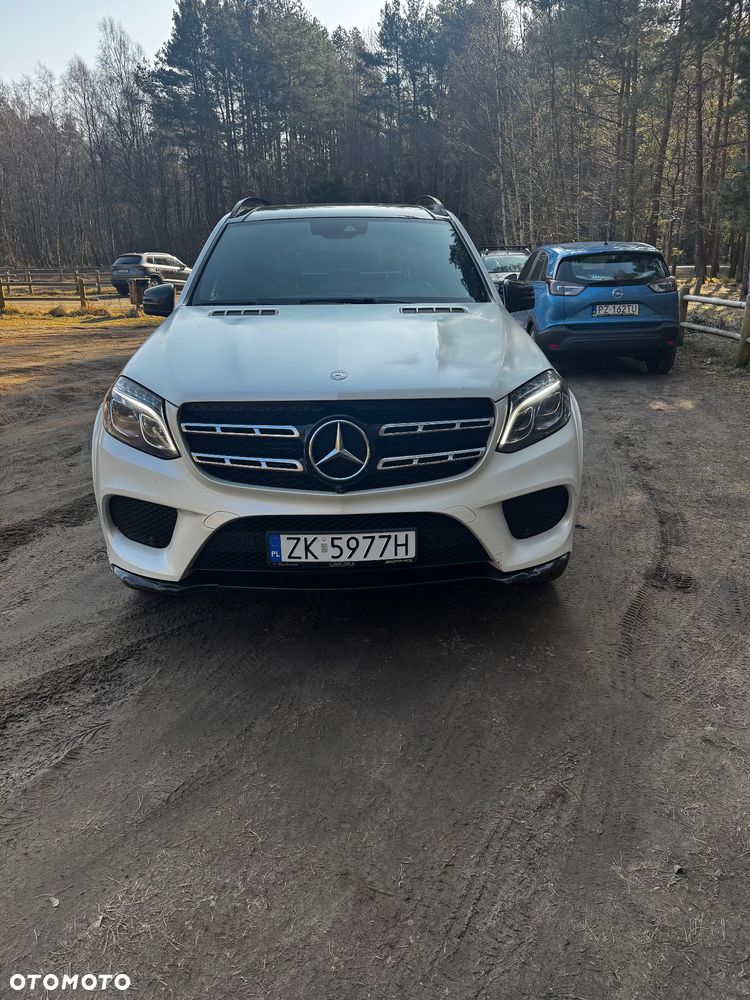 Mercedes-Benz GLS - 2