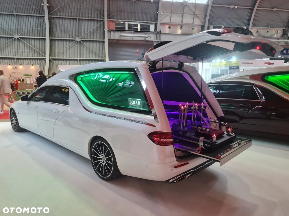 Mercedes-Benz Klasa E 220 d mHEV Exclusive 9G-Tronic - 3