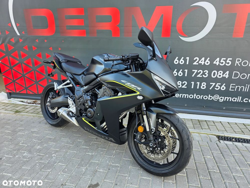 Honda CBR - 32