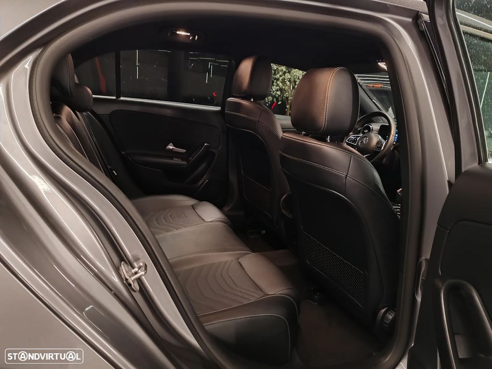 Mercedes-Benz A 250 e Style Plus - 19
