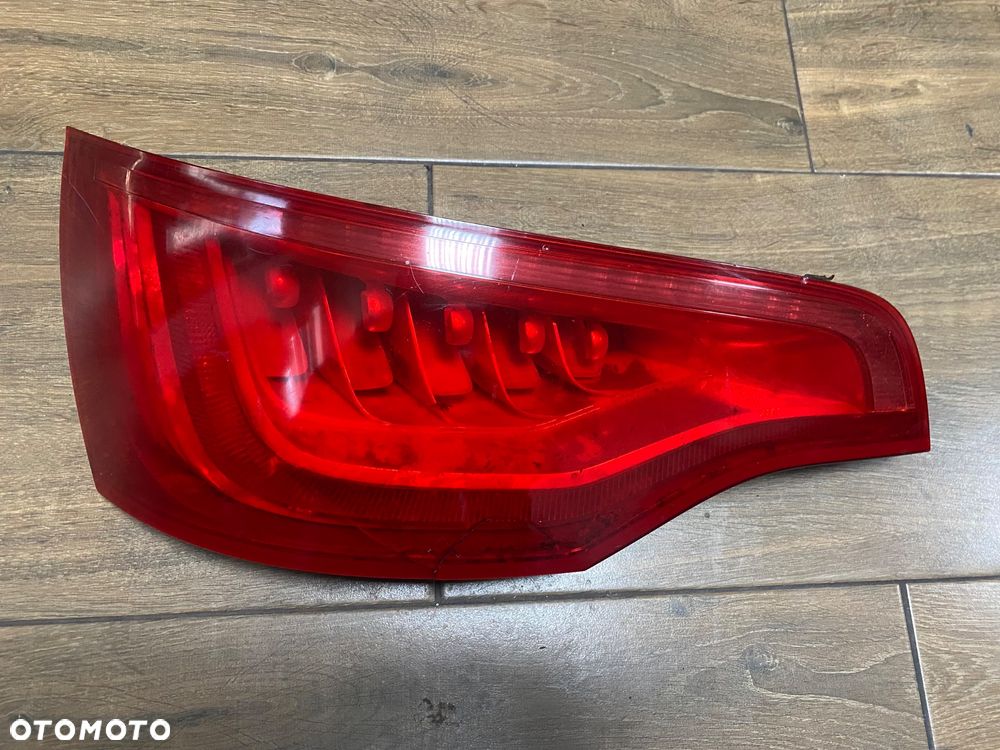 AUDI Q7 4L LIFT LAMPA TYLNA LEW. 4L0945093F ORG. - 1