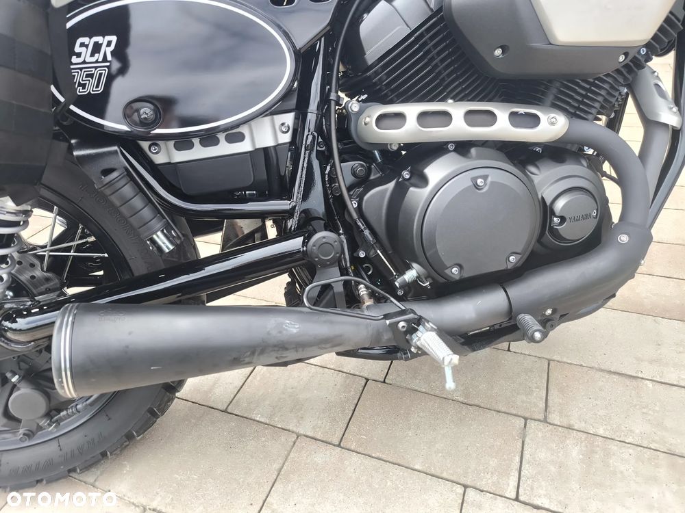 Yamaha SCR - 12