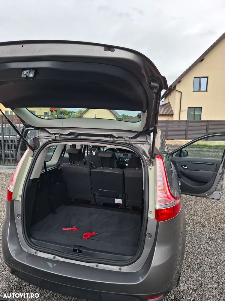 Renault Scenic ENERGY dCi 110 S&S LIMITED - 31
