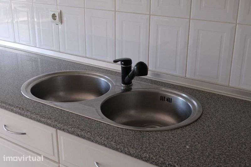 Arrendo Apartamento T1 em Vila boa junto ao estadio cidade de Barcelos - Grande imagem: 2/10