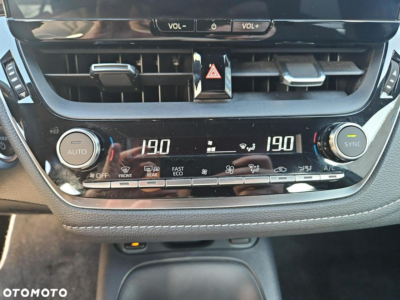 Toyota Corolla - 18