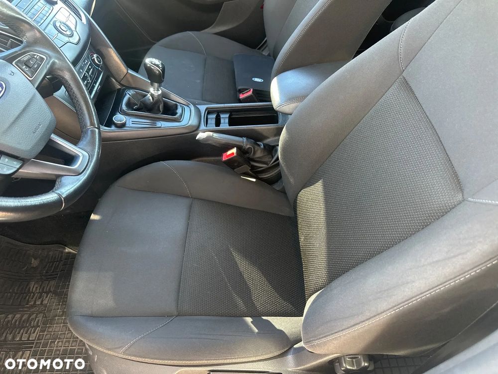 Ford Focus 1.5 TDCi Gold X - 22