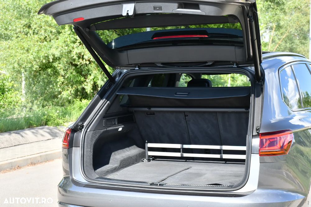 Volkswagen Touareg V6 TDI SCR 4Motion Aut. R-Line FINAL EDITION - 25