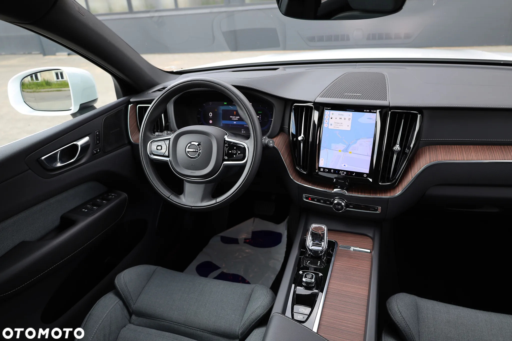 Volvo XC 60 T6 AWD Plug-In Hybrid Inscription - 27