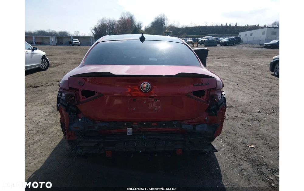Alfa Romeo Giulia - 14