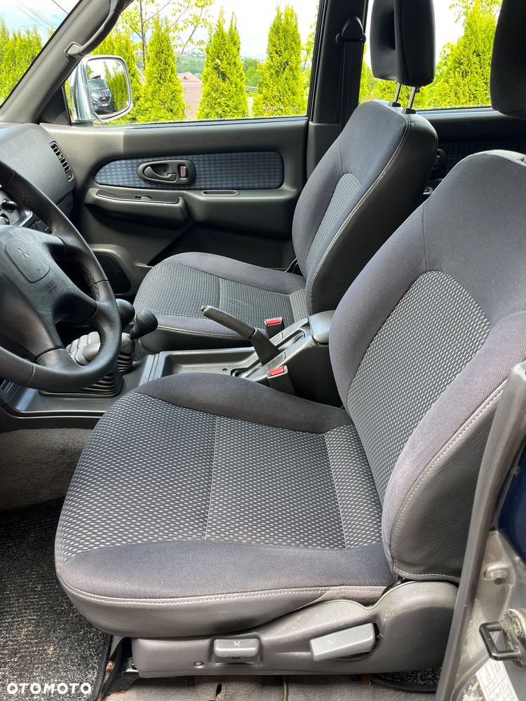 Mitsubishi L200 2.5 TDI GLS 4WD DoubleCab - 9