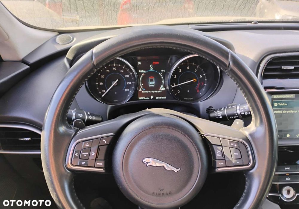 Jaguar F-Pace - 13