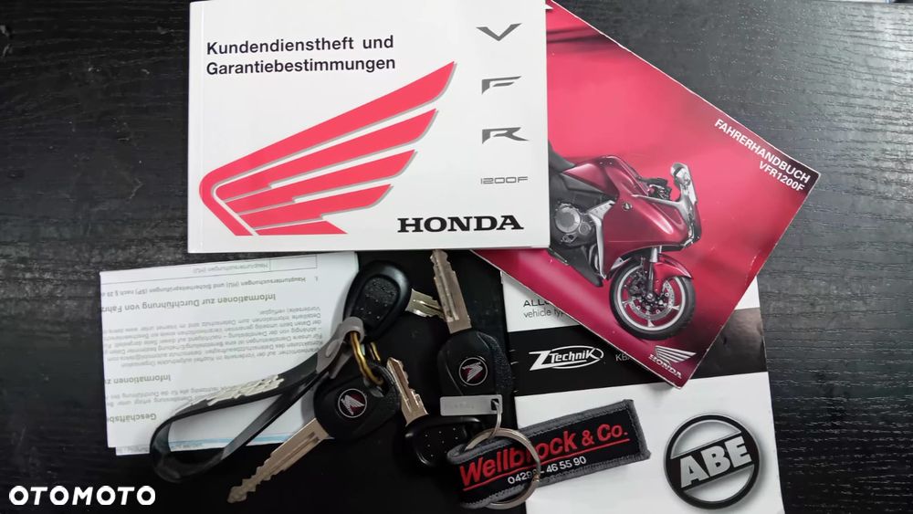 Honda VFR - 15