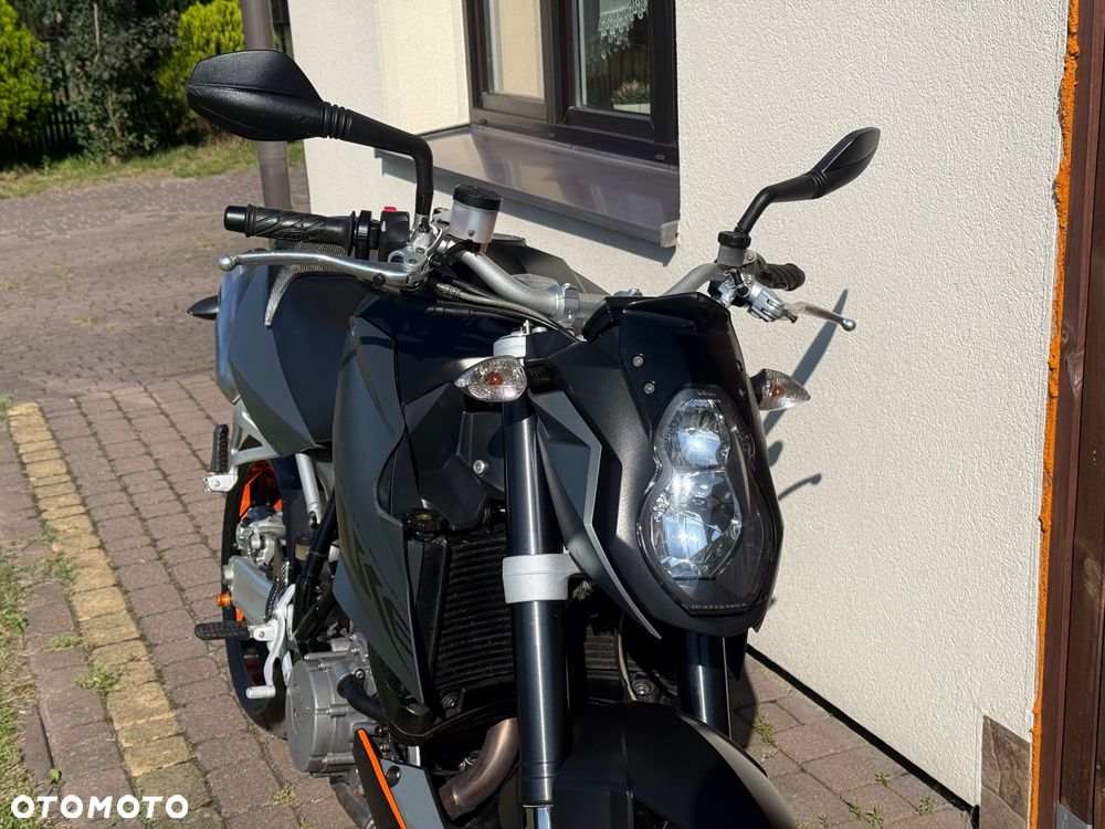 KTM Super Duke - 15