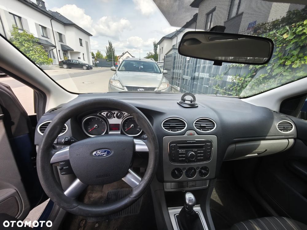 Ford Focus 1.6 Ambiente - 3
