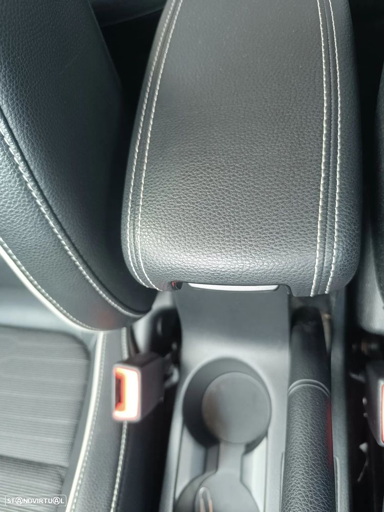 Kia Stonic - 29