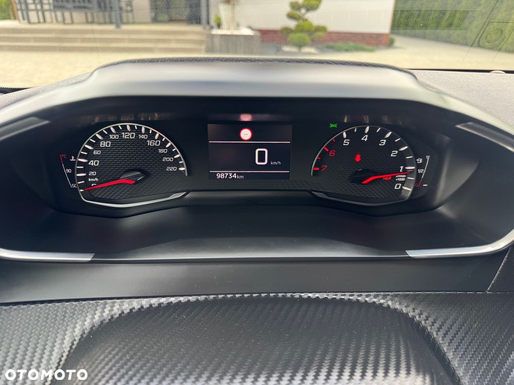 Peugeot 208 - 14