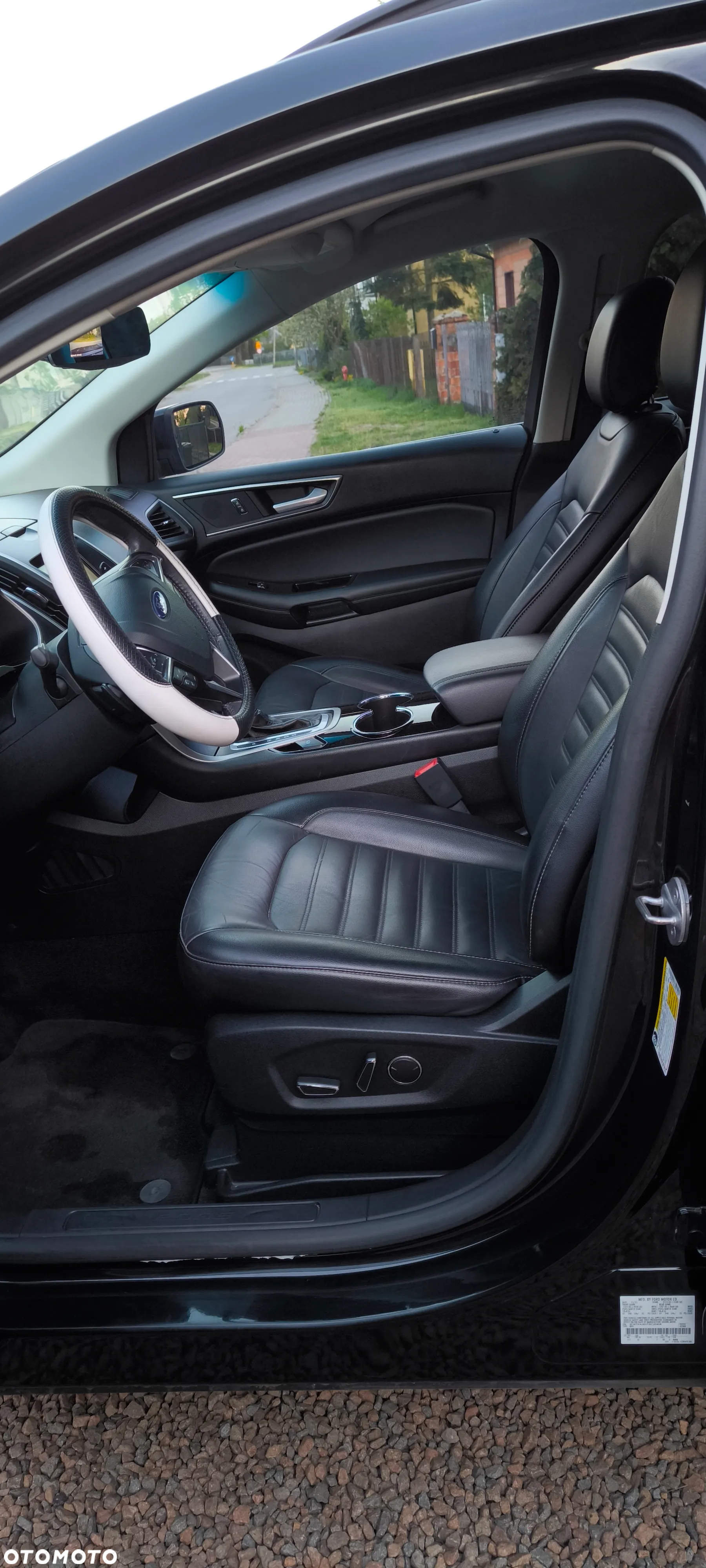 Ford Edge - 2
