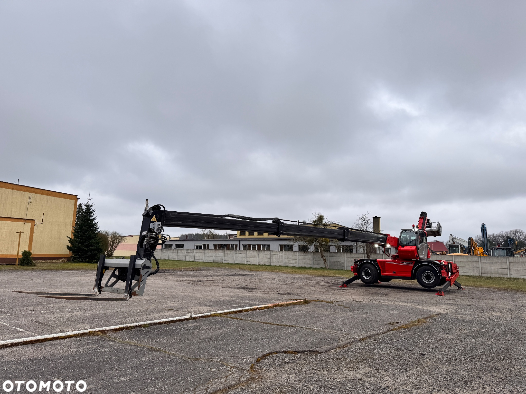 Manitou MRT2150 + 4ST - 12