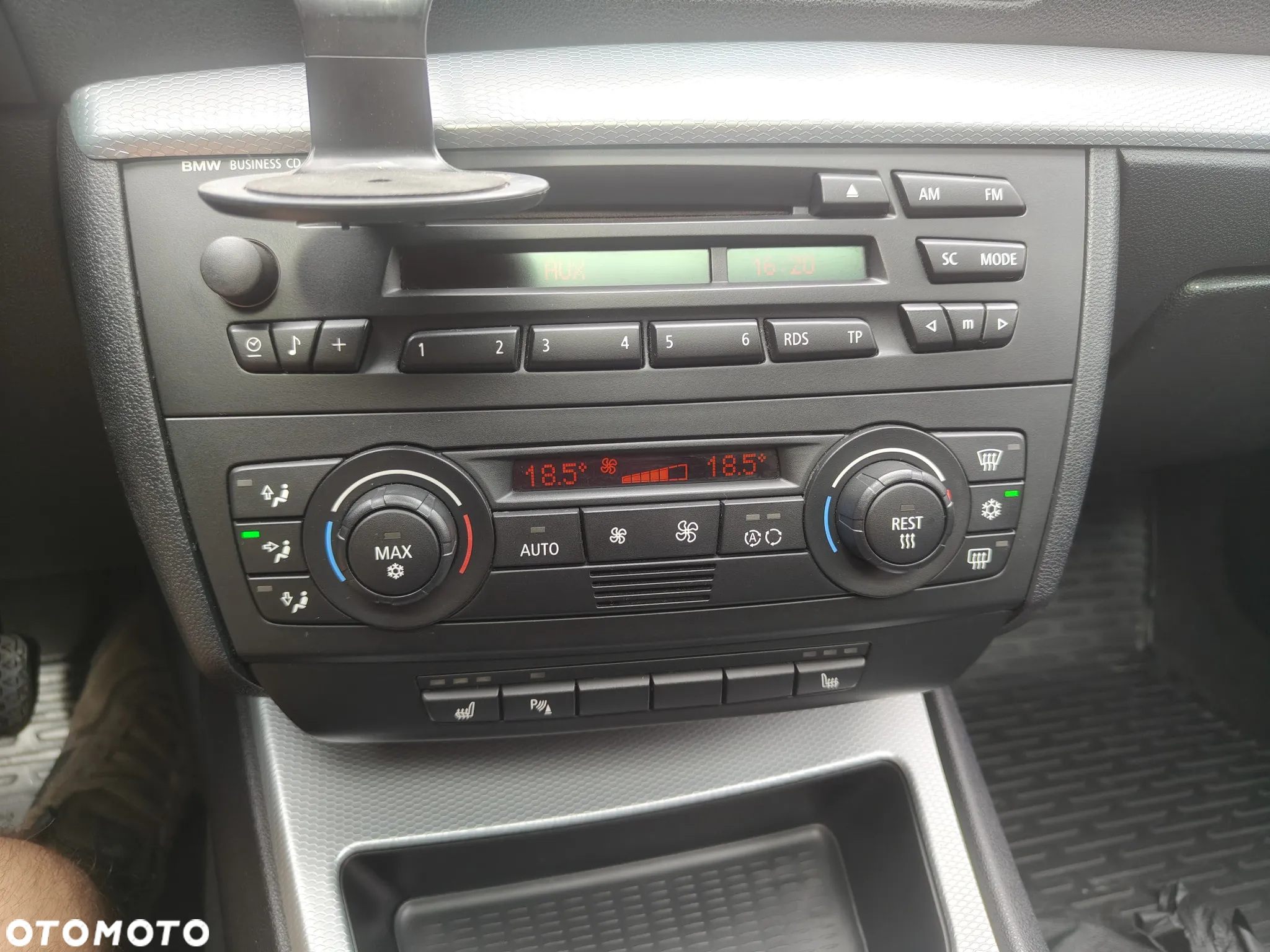 BMW Seria 1 120d - 12