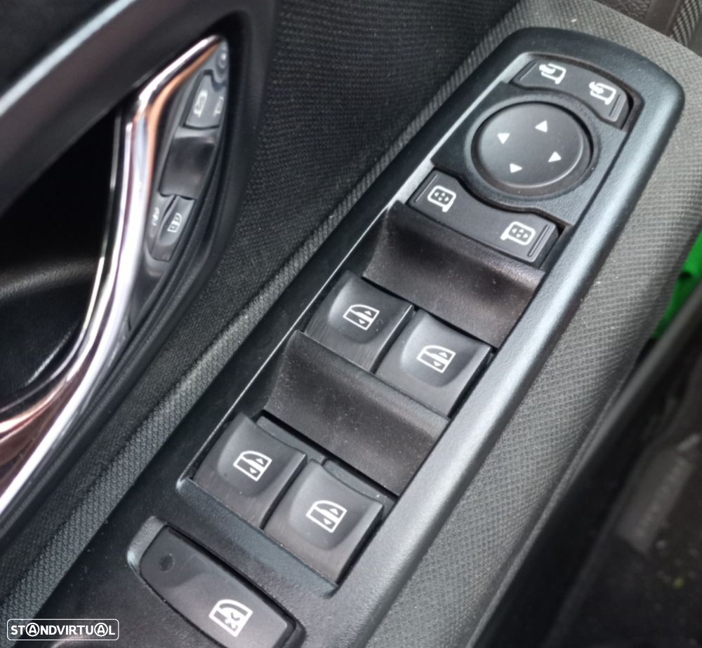 Renault Mégane 1.5 dCi Limited SS - 4