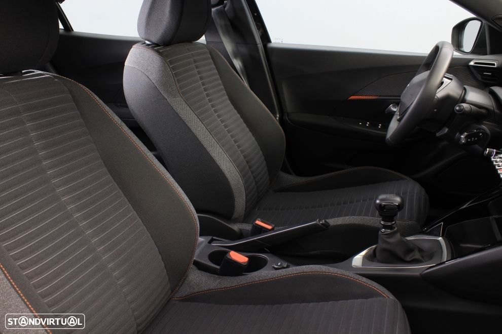 Peugeot 2008 1.2 PureTech Active Pack - 19