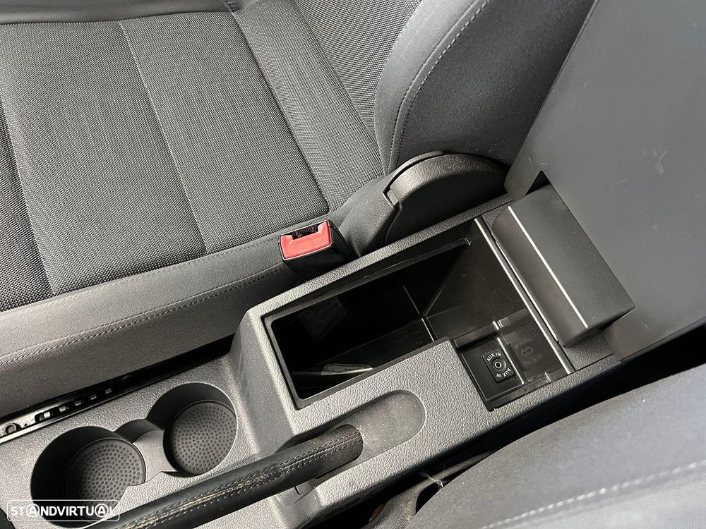 VW Touran 2.0 TDI Highline 7L - 15