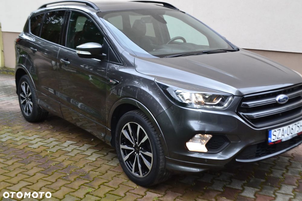 Ford Kuga 1.5 EcoBoost 2x4 ST-Line - 8