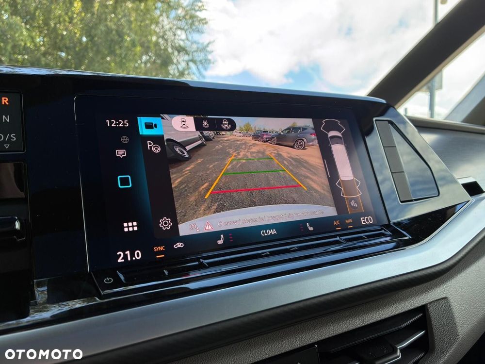 Volkswagen Multivan - 28