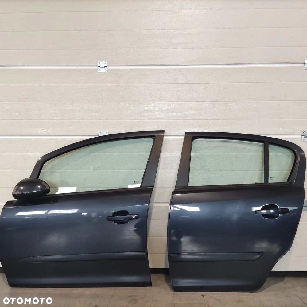 Opel Corsa D drzwi kompletne stan BDB - 1