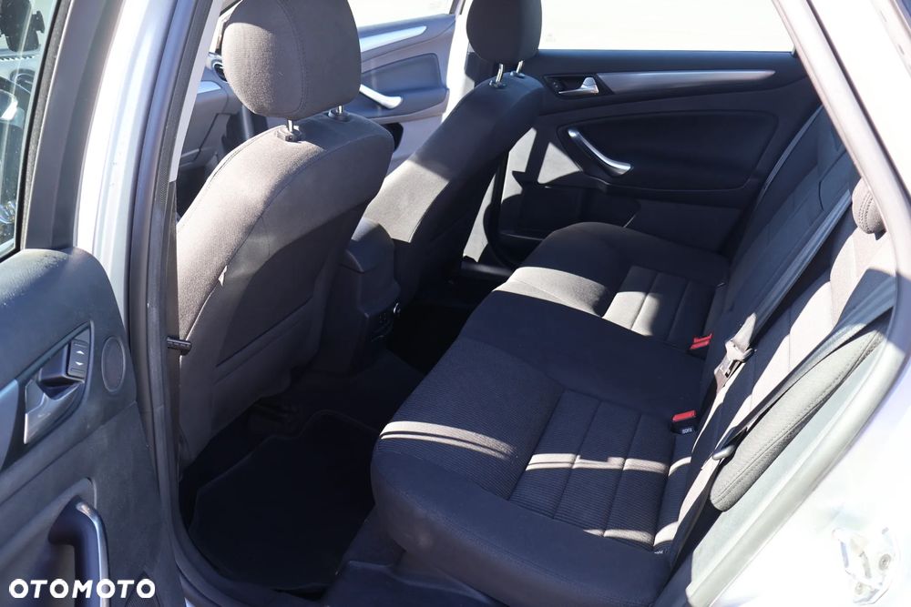 Ford Mondeo 1.6 T Titanium - 13