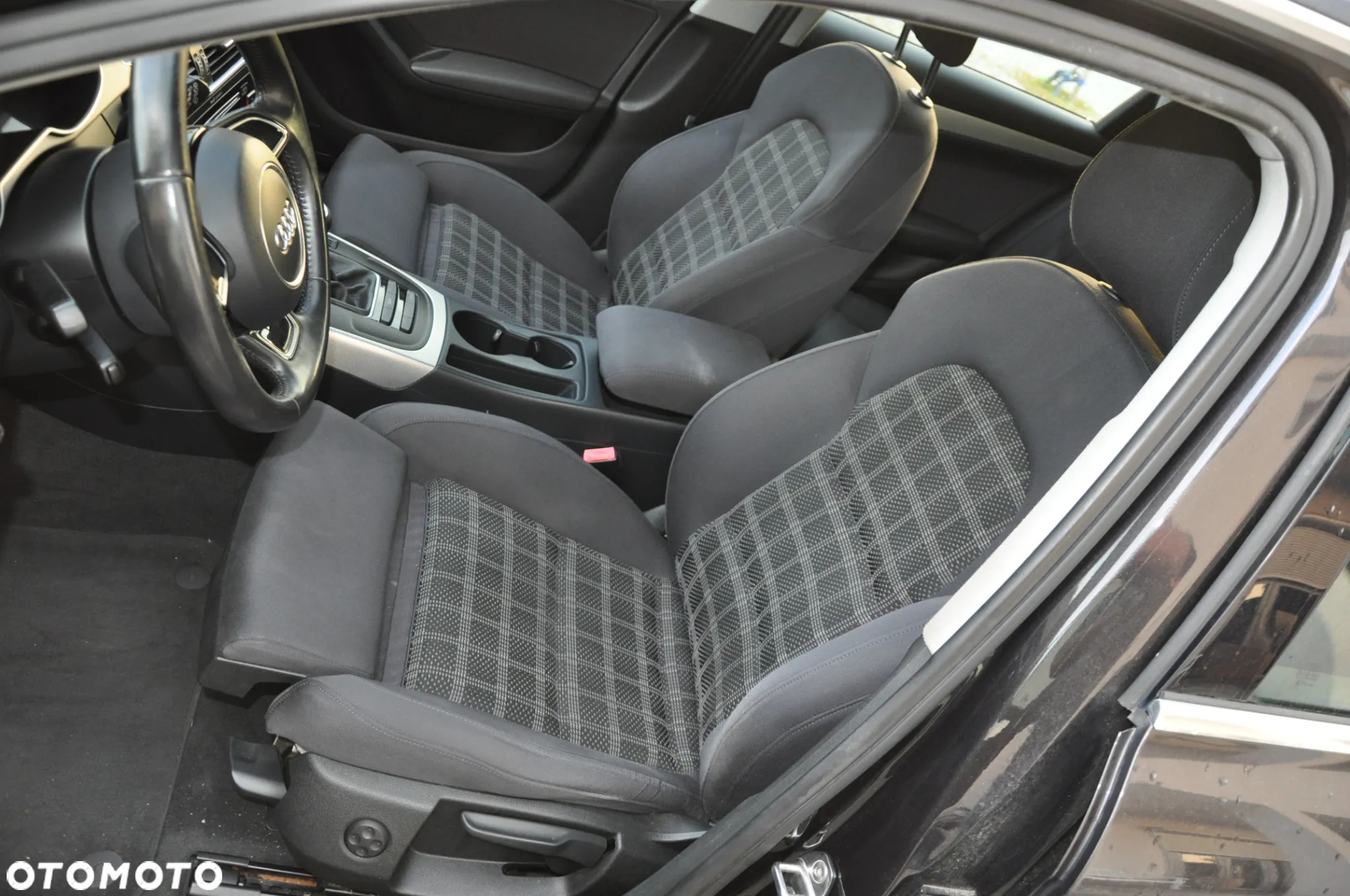 Audi A4 2.0 TDI Sport - 13