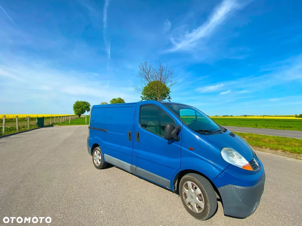 Renault TRAFIC - 24
