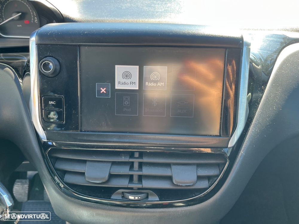 Peugeot 208 1.2 PureTech Active - 36