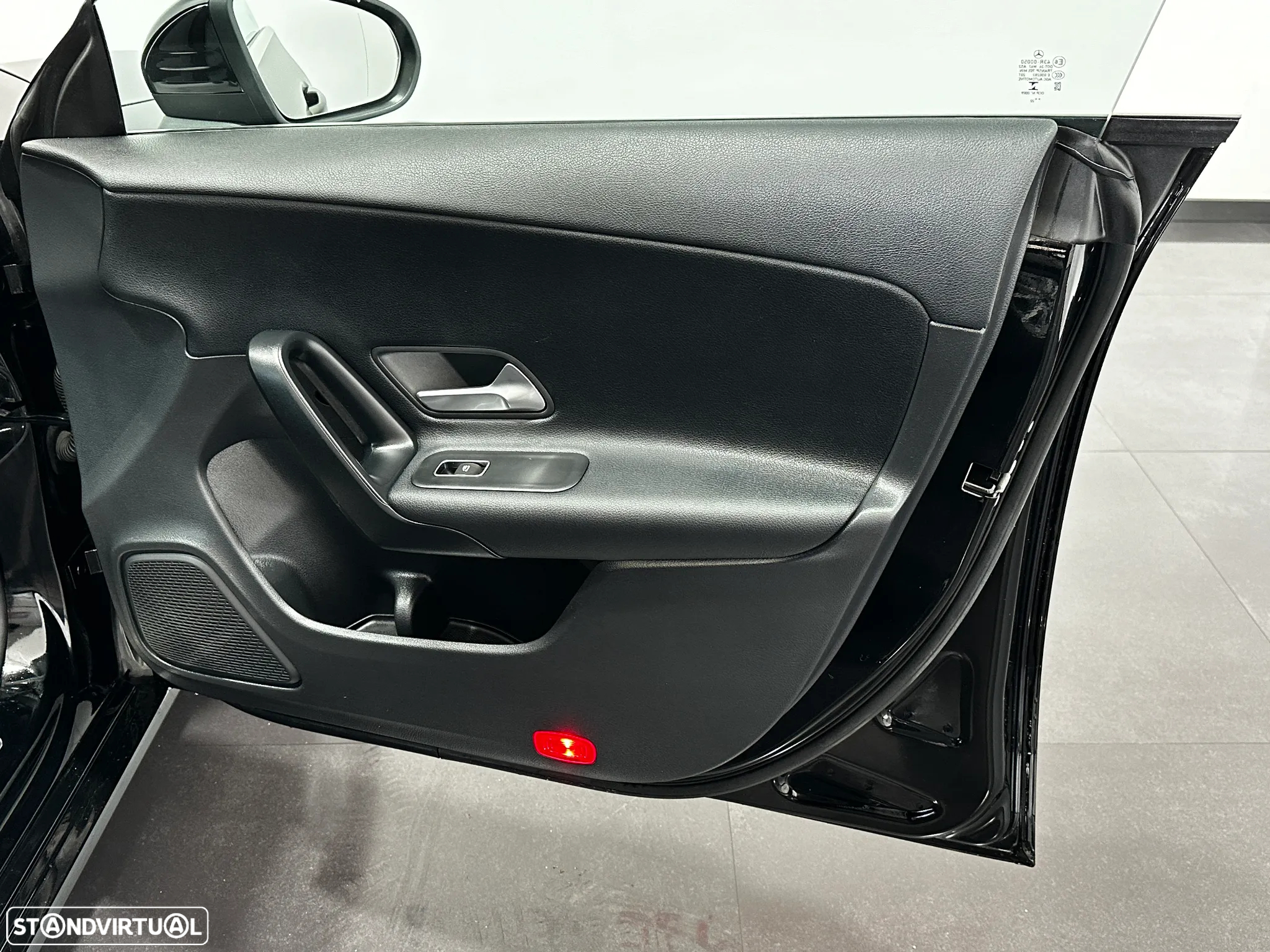 Mercedes-Benz CLA 180 d Shooting Brake Progressive Aut. - 38